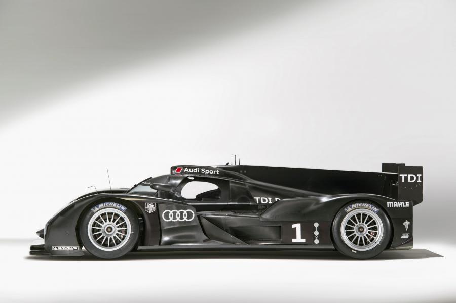  Audi R18 TDI 2011 года  (фото 71 из 77)